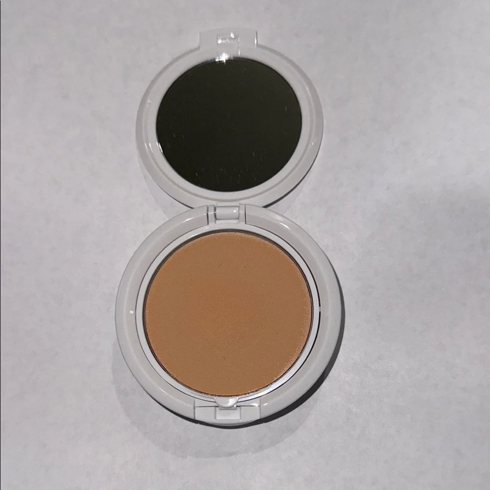 TIGI Crème Foundation in Fair Shade